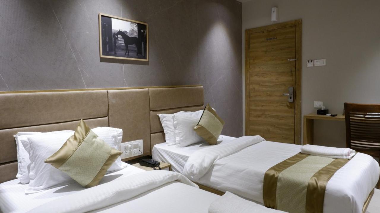 Hotel Amber Paramount Bombaj Exteriér fotografie